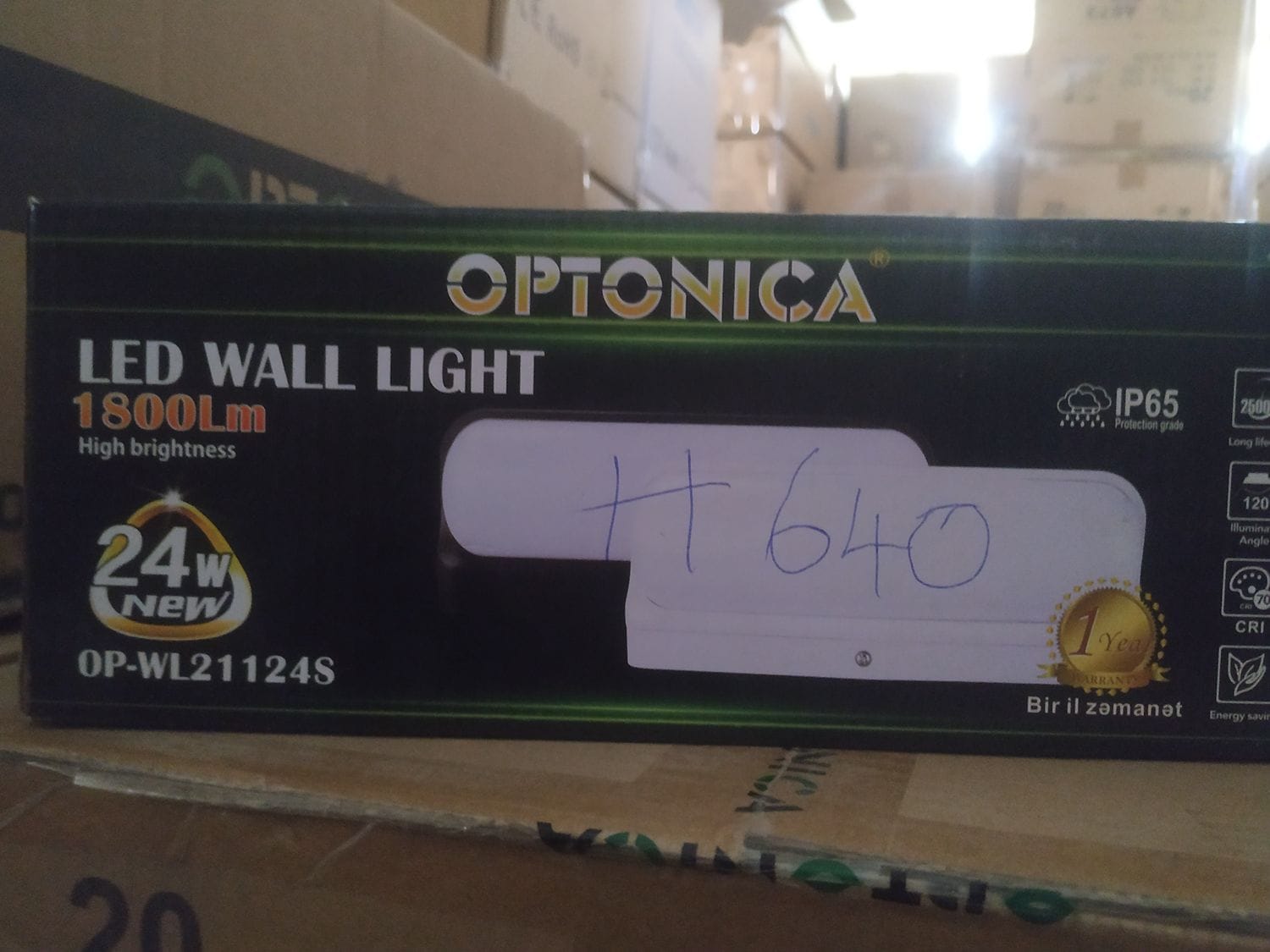 Modern Optonica LED Wall Light Stylish Indoor Wall Mount Light Fixture - Image 3